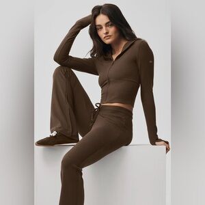 Alo Cropped Zip Hoodie — Espresso Brown